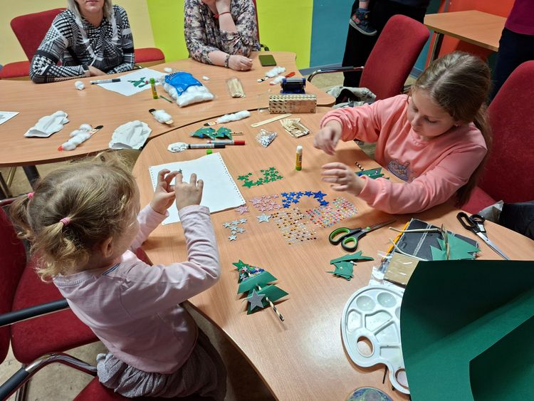 Mikulásnapi kézműves délután az iskolában