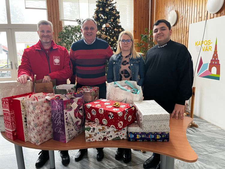 Kaposvári Karitász adományátadás