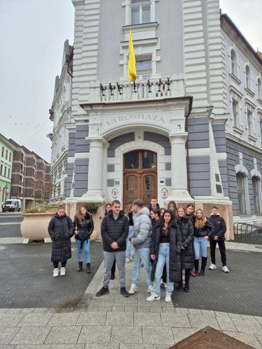 Városháza épületbejárás - KAKUK