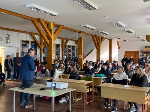 Sulibörze - Pályaválasztási nyílt nap a Lampingban